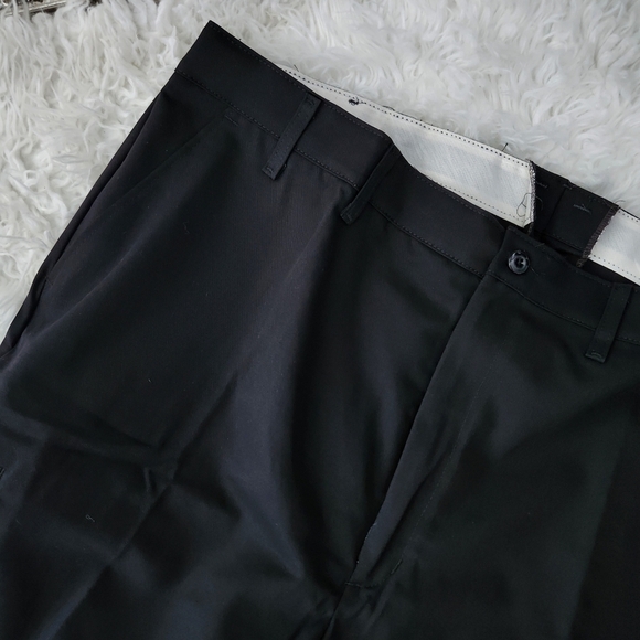 Red Kap Men's Black Cell Phone Pocket Work Pants PT2CBK. Black. Size 48x30. Nee - Picture 2 of 5